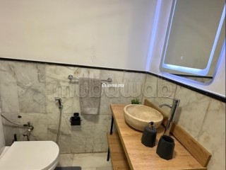 Location d'un appartement à Guéliz. 6 pièces confortables. Places de stationnement et terrasse - Appartement à vendre