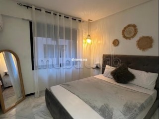 Location d'un appartement à Guéliz. 6 pièces confortables. Places de stationnement et terrasse - Appartement à vendre