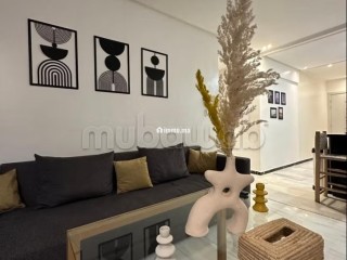 Location d'un appartement à Guéliz. 6 pièces confortables. Places de stationnement et terrasse - Appartement à vendre