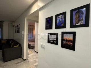 Location d'un appartement à Guéliz. 6 pièces confortables. Places de stationnement et terrasse - Appartement à vendre