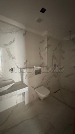 vente-dun-bel-appartement-a-2-pas-de-m-avenue-big-4