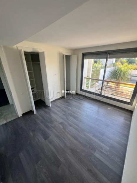 Duplex avec jardin en résidence avec piscine ville verte - Location Immobilier - Autre - photo 6