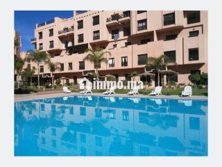 Location saisonnière à Ennakhil Palmeraie. Surface de 100 m². Espaces verts et ascenseur - Appartement à vendre