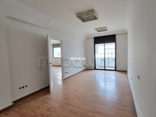 Bureau de 134 m² MAARIF _ dernier étage - Bureau à louer - Casablanca