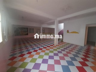 Villa 568 m² à Youssoufia, sur avenue principale - Villa à vendre - Rabat