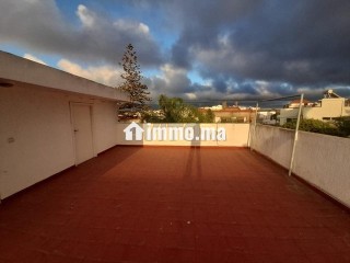 Villa 568 m² à Youssoufia, sur avenue principale - Villa à vendre - Rabat