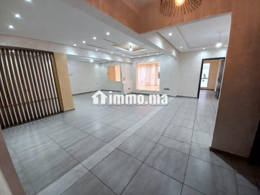 À louer appartement avec grande terrasse a maarif - Location Immobilier - Casablanca - photo 1