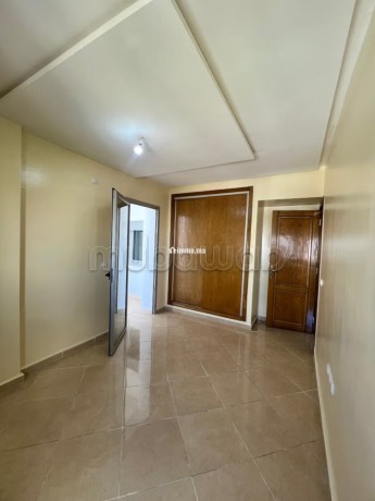 tres-bel-appartement-en-location-a-mimosas-3-belles-chambres-porte-blindee-et-residence-securisee-big-10