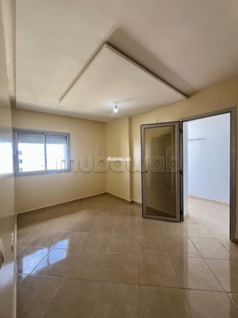 tres-bel-appartement-en-location-a-mimosas-3-belles-chambres-porte-blindee-et-residence-securisee-big-11