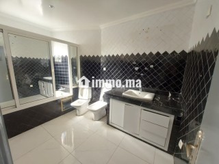 Appartement à louer avec Terrasse Maani Mers Sultan 4 Chambres 2 Sdb - Appartement à louer - Casablanca