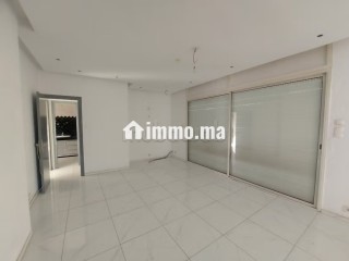 Appartement à louer avec Terrasse Maani Mers Sultan 4 Chambres 2 Sdb - Appartement à louer - Casablanca