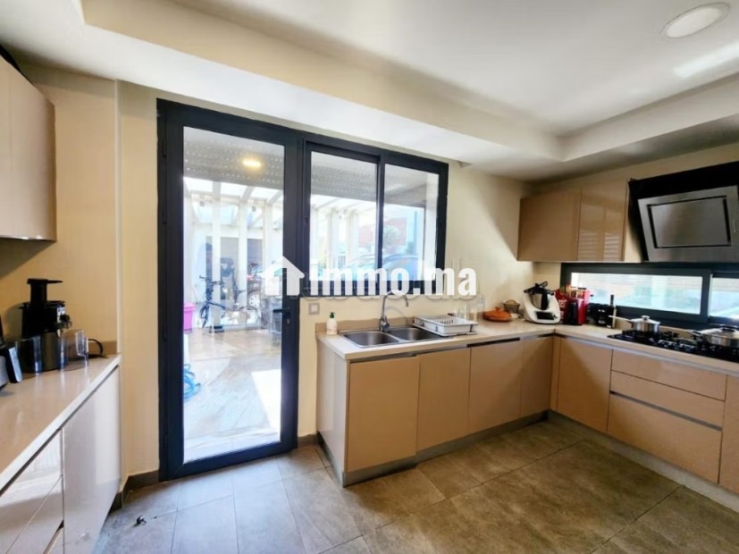Villa jumelée 4 ch avec piscine résidence fermée - Vente Immobilier - Casablanca - photo 6