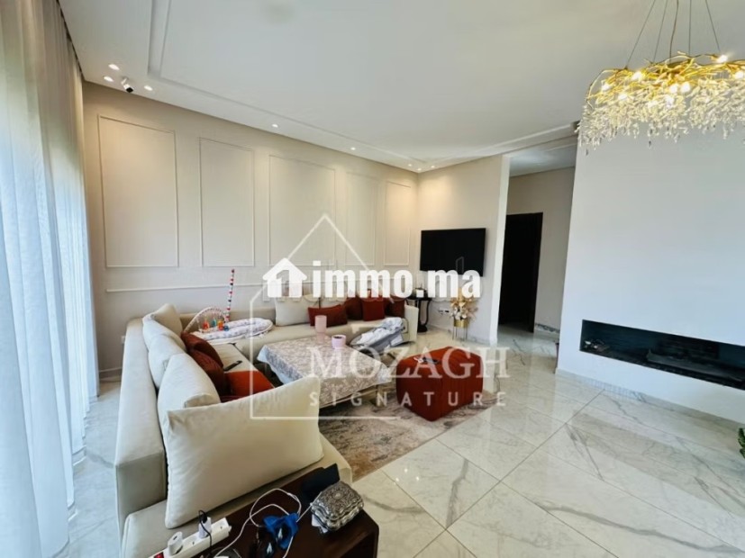 Petite villa 3 chambres sur résidence sécurisée - Location Immobilier - Dar Bouazza - photo 3