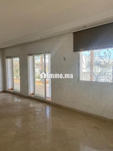 Un appartement avec une magnifique terrasse - Location Immobilier - Rabat - photo 4