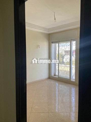 Un appartement avec une magnifique terrasse - Location Immobilier - Rabat - photo 5