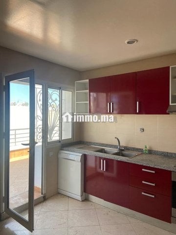 Un appartement avec une magnifique terrasse - Location Immobilier - Rabat - photo 7