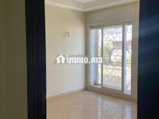 Un appartement avec une magnifique terrasse - Appartement à louer - Rabat