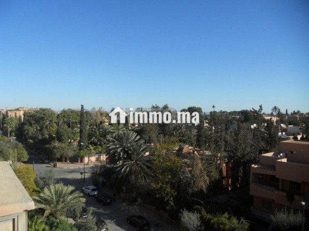 appartement-situe-a-lhivernage-a-louer-big-8
