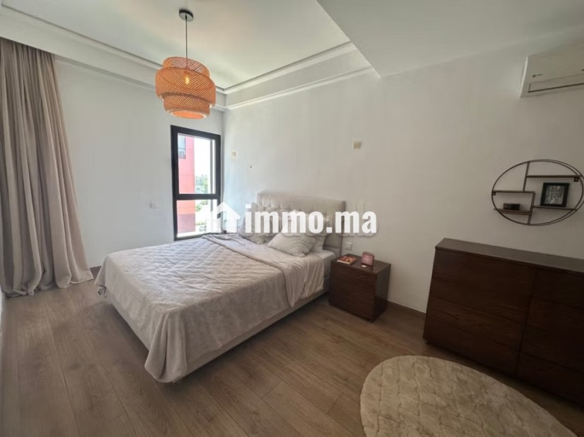 Très bel appartement en location à Casablanca Finance City.
Surface de 100 m².
Bien meublé - Location Immobilier - Casablanca - photo 5