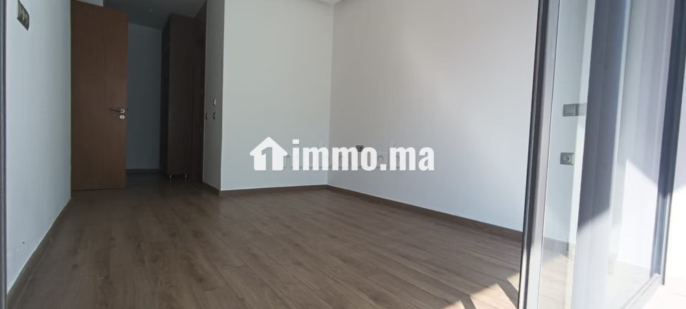 Très bel appartement en location à Oasis. Surface de 120 m². Espaces verts et ascenseur - Location Immobilier - Casablanca - photo 3