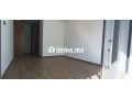 tres-bel-appartement-en-location-a-oasis-surface-de-120-m2-espaces-verts-et-ascenseur-small-2