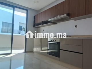 tres-bel-appartement-en-location-a-oasis-surface-de-120-m2-espaces-verts-et-ascenseur