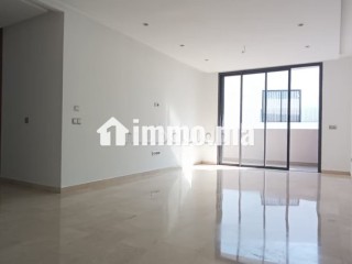 Très bel appartement en location à Oasis. Surface de 120 m². Espaces verts et ascenseur - Appartement à louer - Casablanca