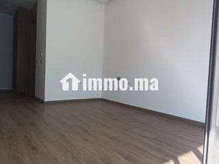 Très bel appartement en location à Oasis. Surface de 120 m². Espaces verts et ascenseur - Appartement à louer - Casablanca