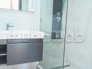 Très bel appartement en location à Oasis. Surface de 120 m². Espaces verts et ascenseur - Appartement à louer - Casablanca