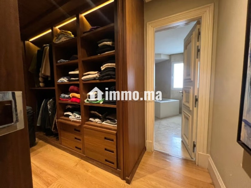Élégant appartement meublé avec balcon - Location Immobilier - Casablanca - photo 5