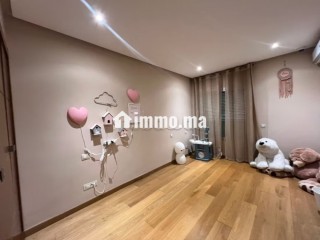 Élégant appartement meublé avec balcon - Appartement à louer - Casablanca