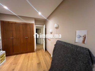 Élégant appartement meublé avec balcon - Appartement à louer - Casablanca