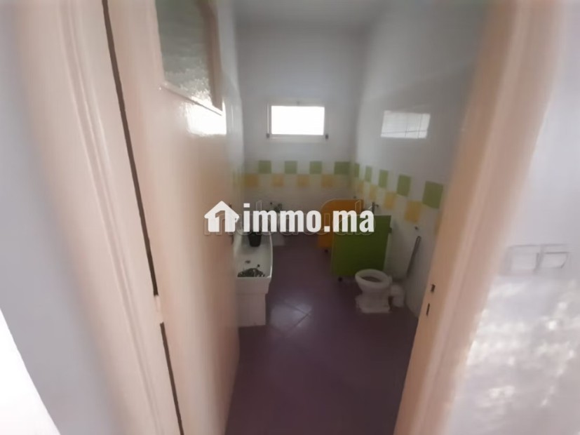 Villa 568 m² à Youssoufia, sur avenue principale - Vente Immobilier - Rabat - photo 8