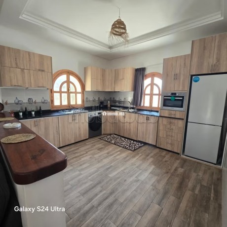 villas-de-luxe-a-louer-a-route-dagadir-surface-totale-1000-m2-piscine-et-service-de-conciergerie-big-11