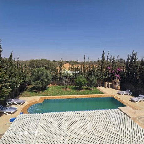 villas-de-luxe-a-louer-a-route-dagadir-surface-totale-1000-m2-piscine-et-service-de-conciergerie-big-12