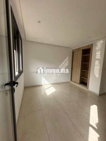 appartement-a-louer-82-m2-a-sale-big-3