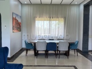 Magnifique villa à louer pour vos vacances à Route de l'Ourika. 6 pièces confortables. Cheminée et concierge - Maison à vendre
