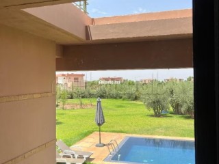 Magnifique villa à louer pour vos vacances à Route de l'Ourika. 6 pièces confortables. Cheminée et concierge - Maison à vendre