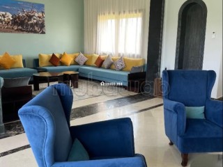 Magnifique villa à louer pour vos vacances à Route de l'Ourika. 6 pièces confortables. Cheminée et concierge - Maison à vendre
