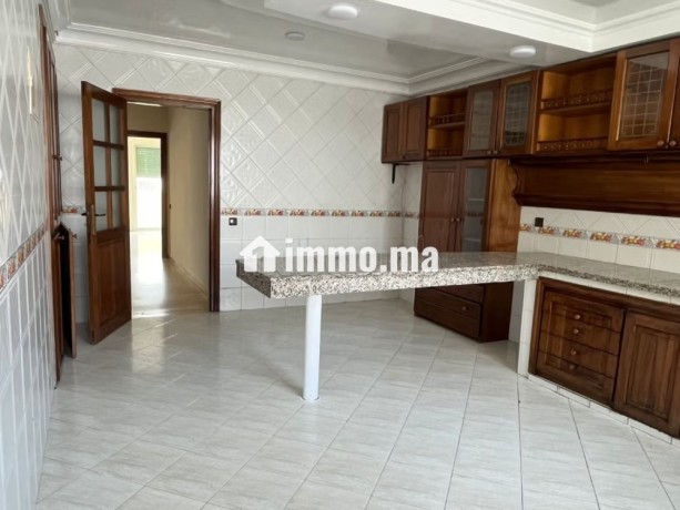 a-louer-tres-bel-appartement-3ch-des-hopitaux-big-2