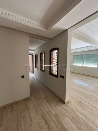 a-louer-tres-bel-appartement-3ch-des-hopitaux-big-4