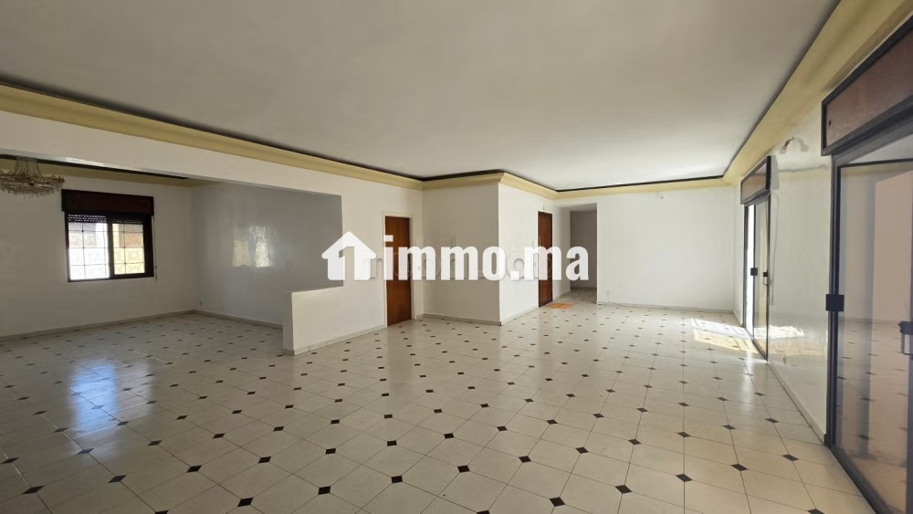 Appartement avec terrasse 4 chambres - Location Immobilier - Rabat - photo 4