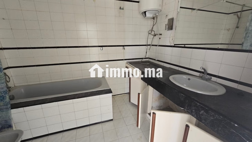 Appartement avec terrasse 4 chambres - Location Immobilier - Rabat - photo 6