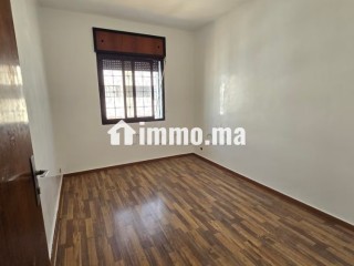 Appartement avec terrasse 4 chambres - Appartement à louer - Rabat
