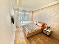 location-dun-appartement-a-oasis-1-piece-avec-ascenseur-et-terrasse-small-2