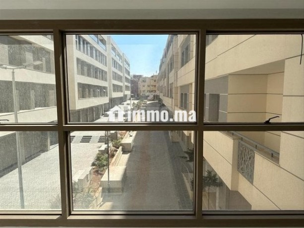 plateau-bureau-a-louer-menara-mall-big-2