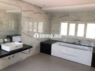 Villa à louer avec piscine à souissi - Villa à louer - Rabat