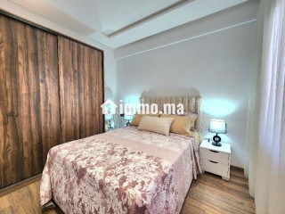 Location saisonnière à Oasis. 1 belle chambre. Chauffage central et porte blindée - Appartement à vendre - Casablanca