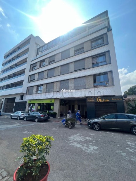 Très bel appartement en location à CIL Hay Salam. 1 chambre. Salon traditionnel et porte blindée - Vente Immobilier - Casablanca - photo 3