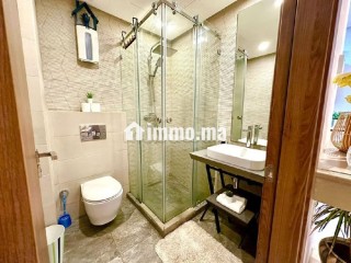Très bel appartement en location à CIL Hay Salam. 1 chambre. Salon traditionnel et porte blindée - Appartement à vendre - Casablanca